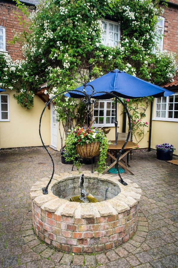 The Cottage Hotel Bradmore  Exterior photo